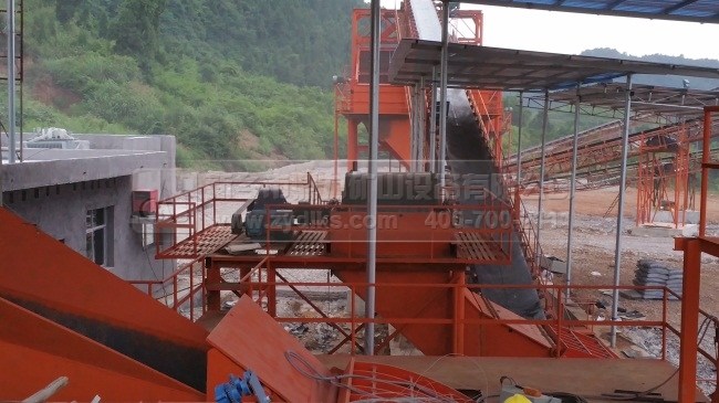 振動(dòng)給料機(jī)