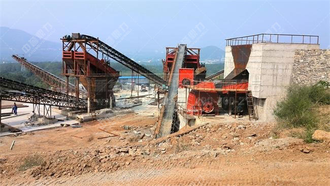 防堵錘式破碎機(jī)結(jié)構(gòu)圖