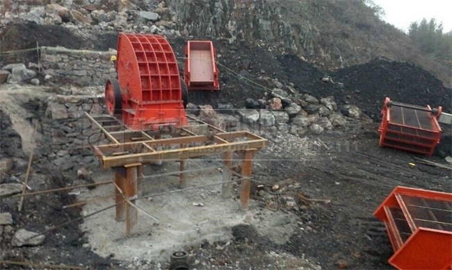 鼎力振動篩分給料機(jī)